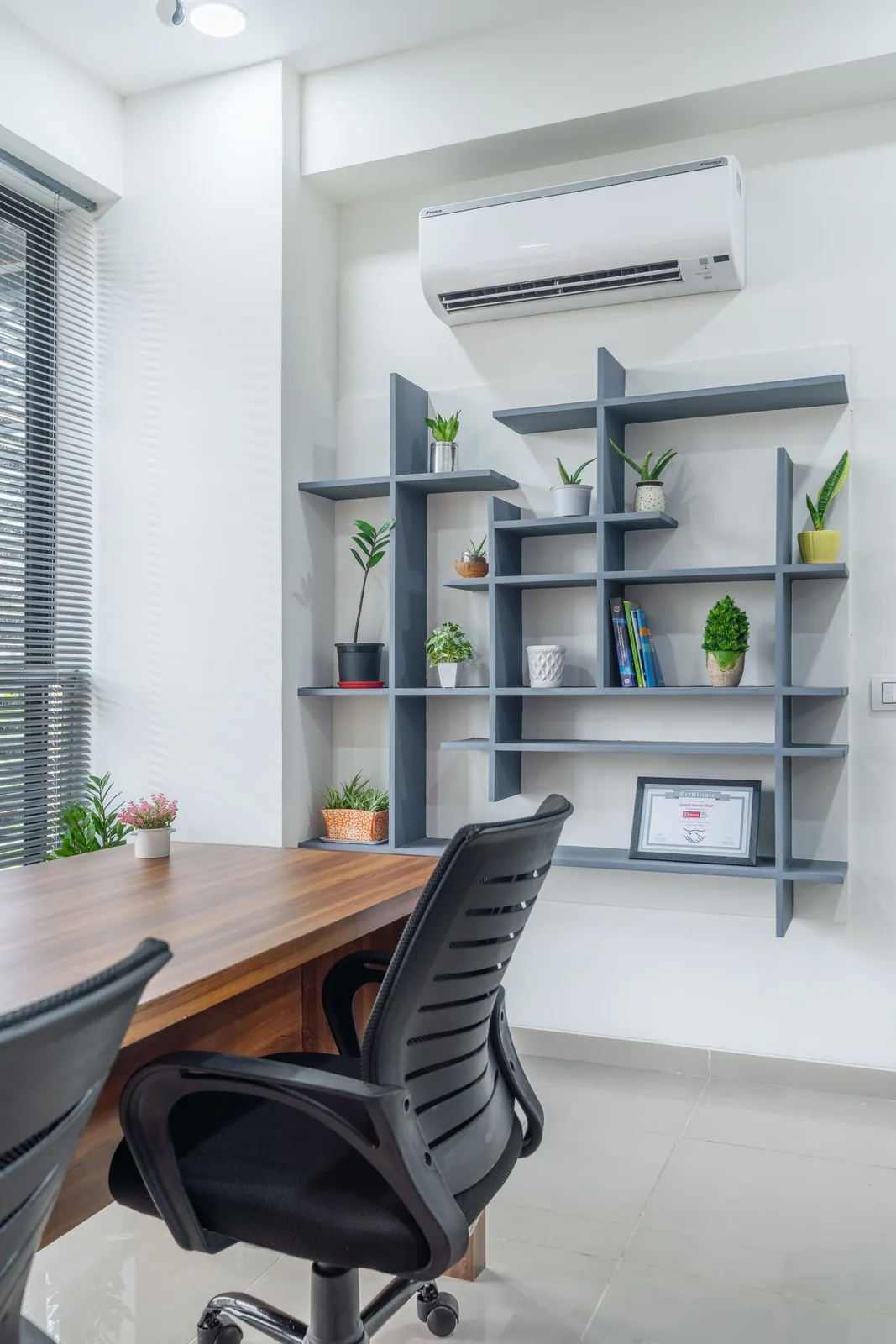 Design Efficiency: Balancing Style and Budget in Office Spaces interior, photo 4, by Ekaya Design Studio