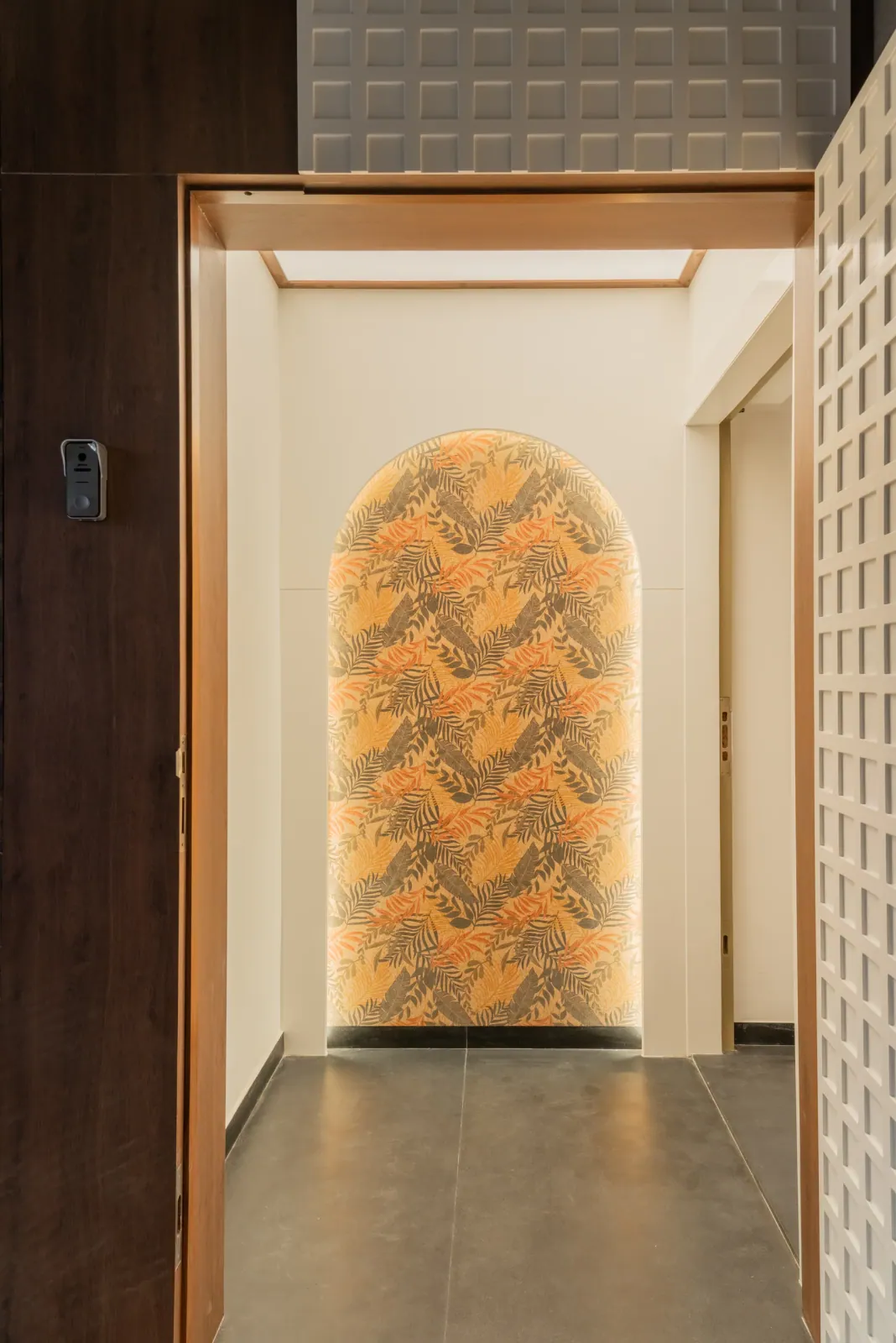 Entrance foyer at Emerald 3, interior design by Ekaya Design Studio