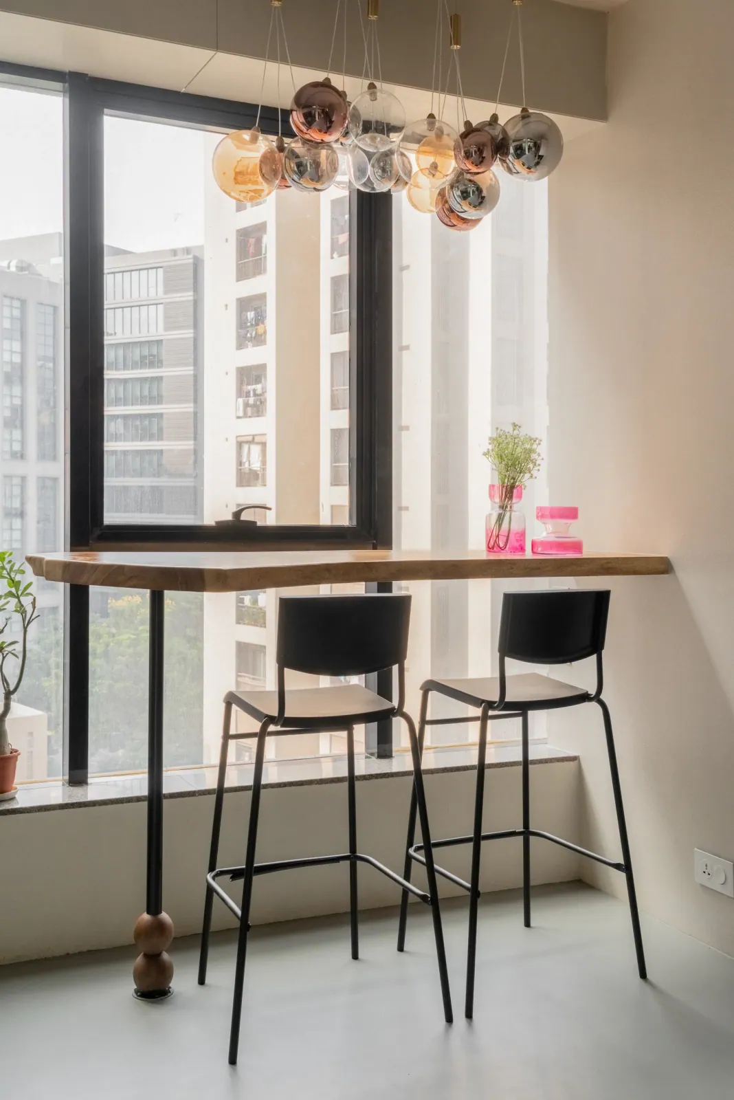 Breakout counter at Ekaya Design Studio Office, interior design by Ekaya Design Studio