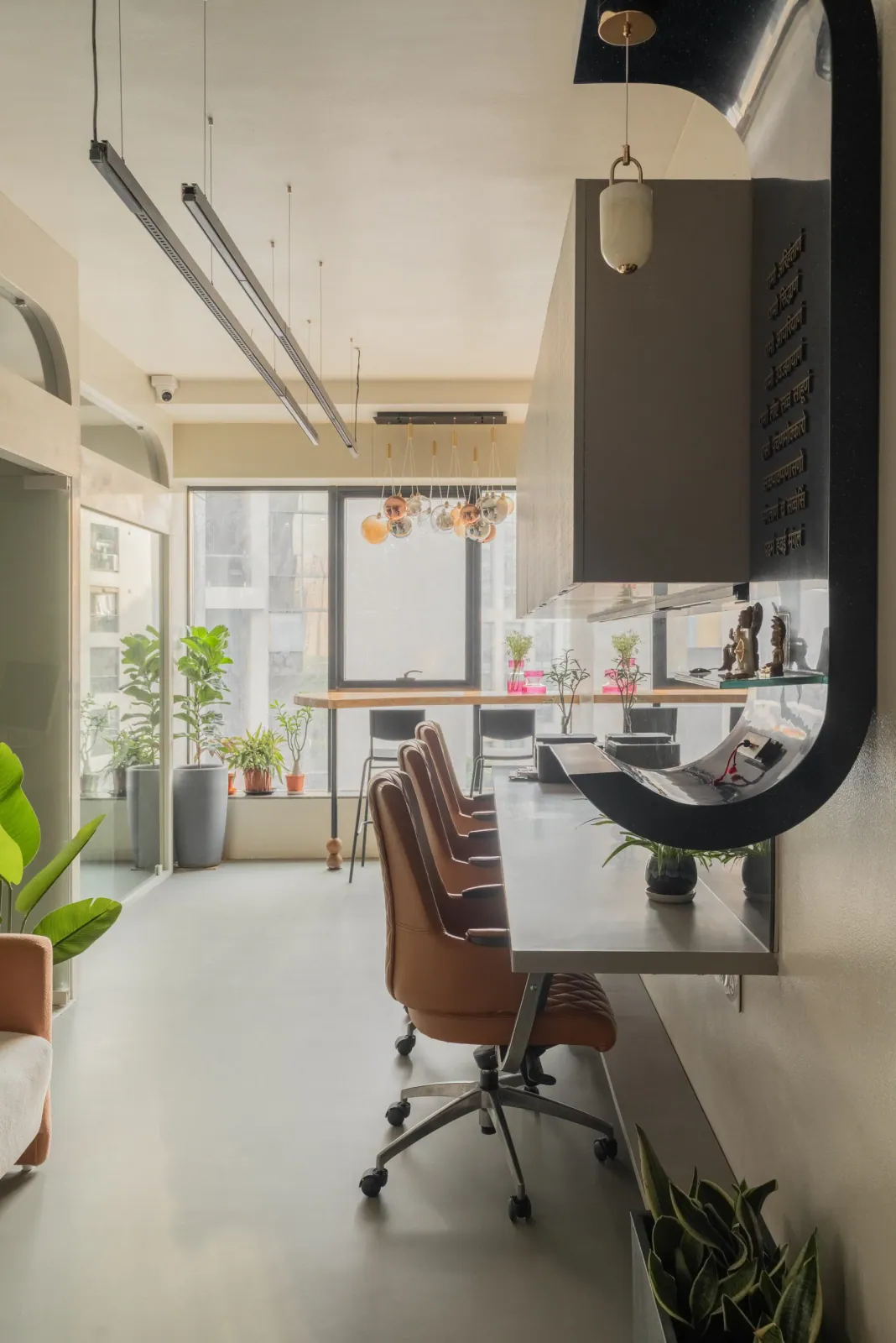 Open workstations at Ekaya Design Studio Office, interior design by Ekaya Design Studio