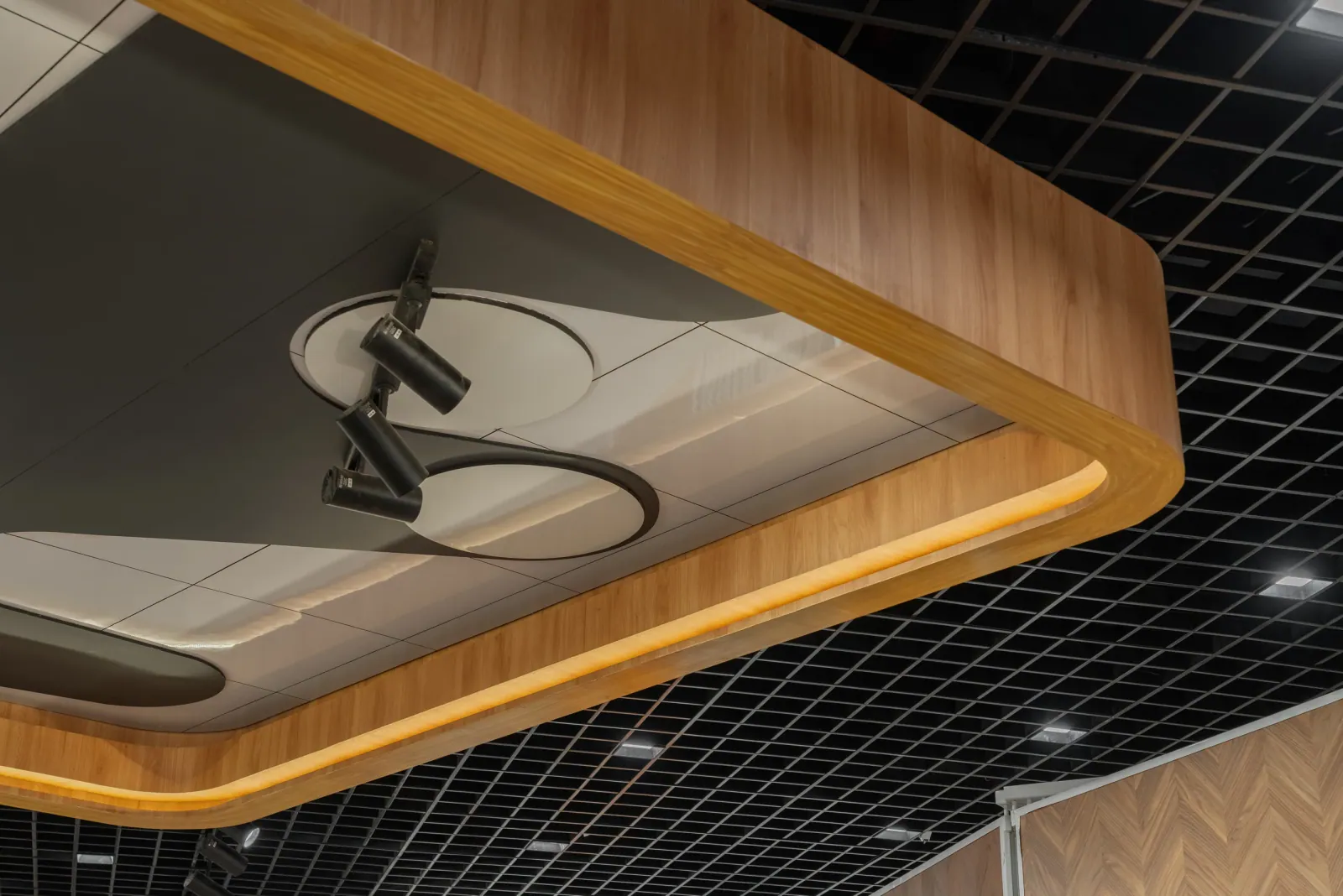 Ceiling detail at Royale Touche Showroom, Palanpur, interior design by Ekaya Design Studio