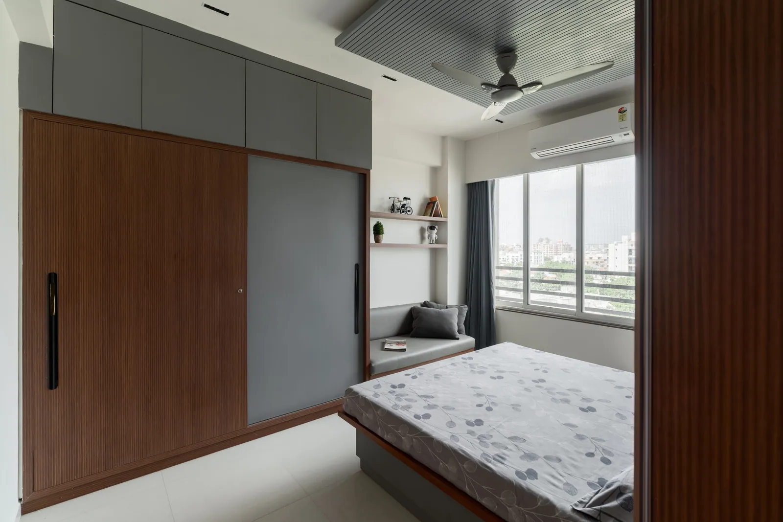Savvy Spaces: Affordable and Stylish Apartment Interiors interior, photo 1, by Ekaya Design Studio