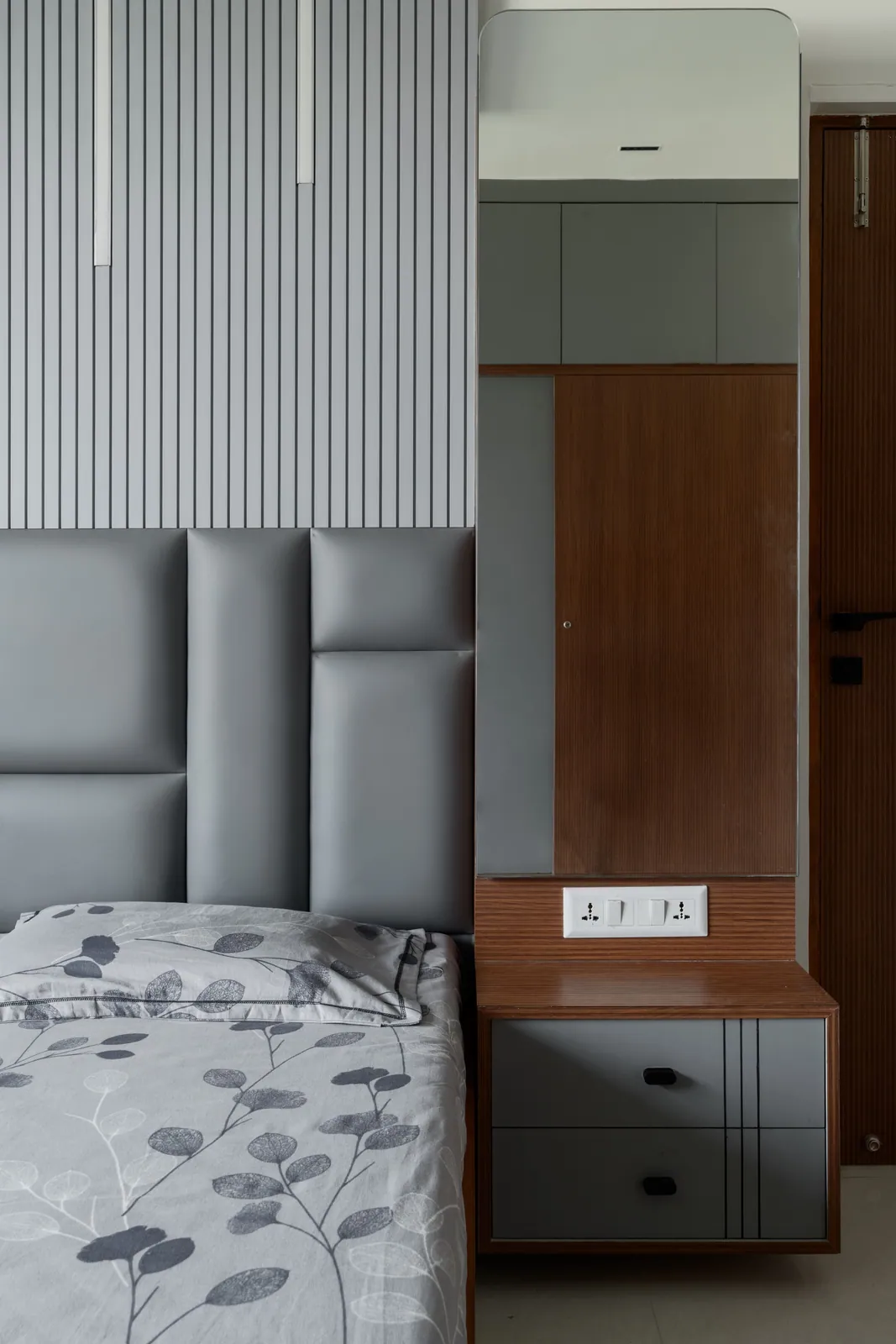 Savvy Spaces: Affordable and Stylish Apartment Interiors interior, photo 5, by Ekaya Design Studio