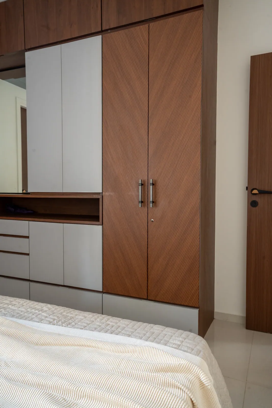 Bedroom at Swati Parkside, interior design by Ekaya Design Studio