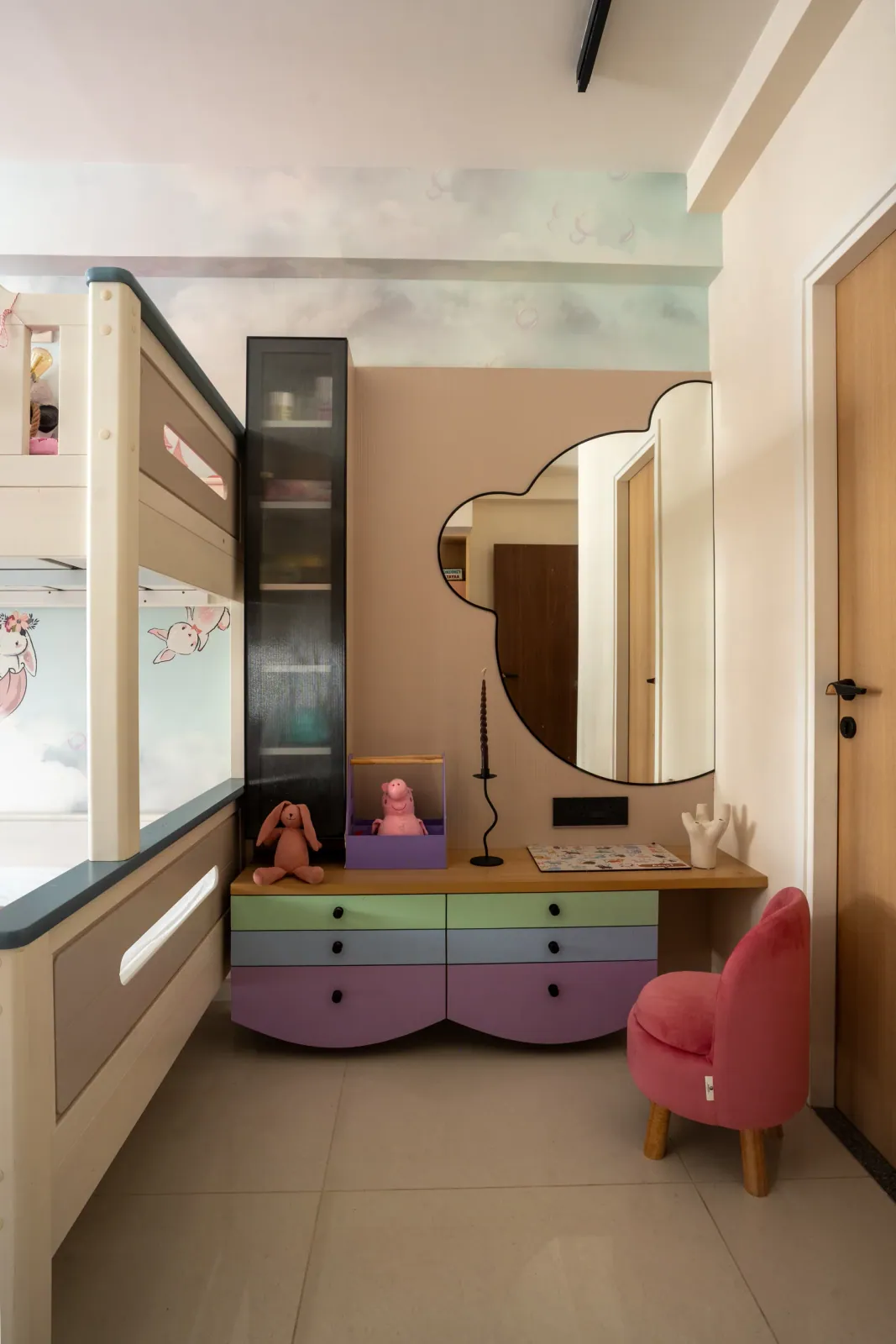 Kids' bedroom at Swati Parkside, interior design by Ekaya Design Studio